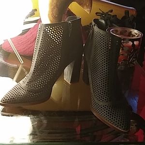 Brand New women ankle boot
